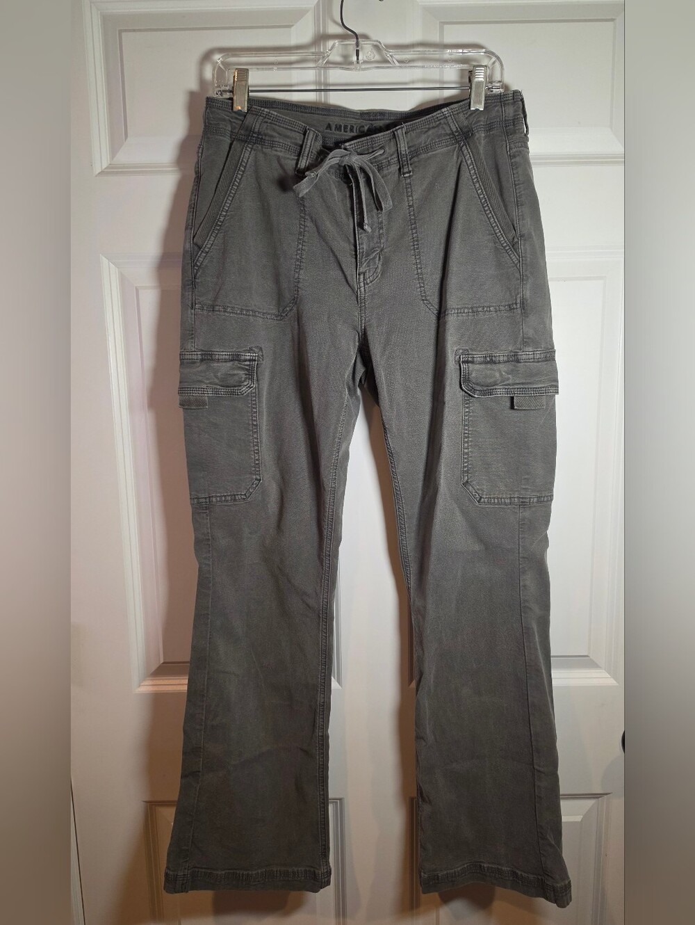 American Eagle Stretch Gray Cargo Bootcut Womens Pants Size 8